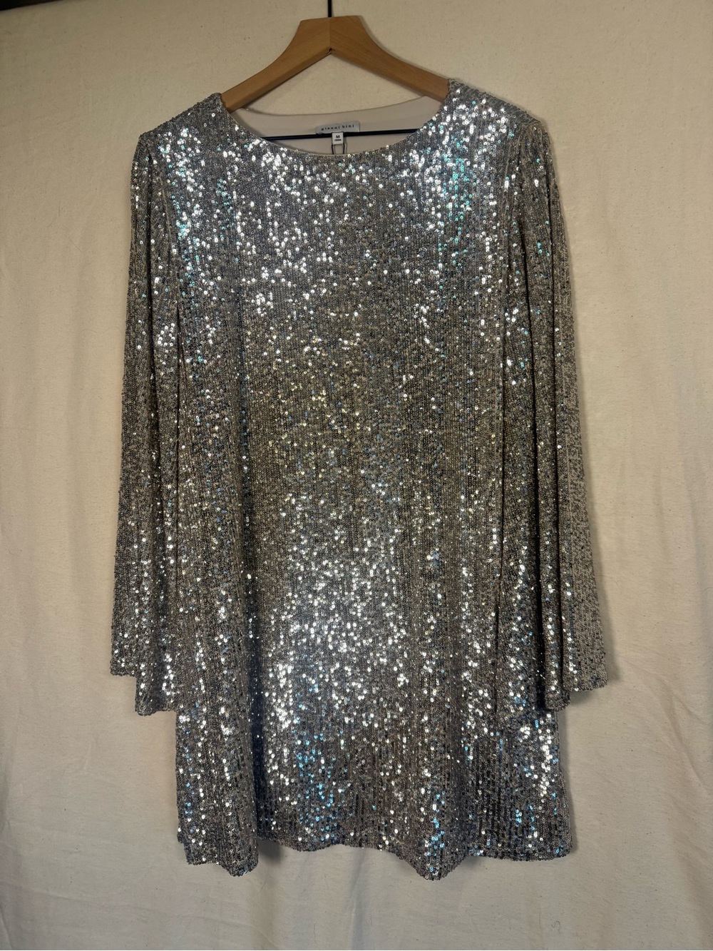 Gianni Bini Silver Sequin Long Sleeve shift Dress party,Holiday, Stage dress NWT